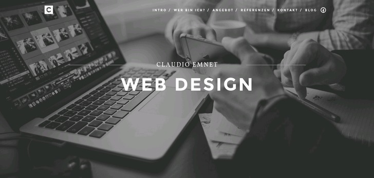 Diseño web con fondo oscuro