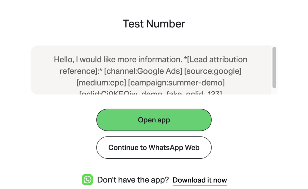 Mensaje de WhatsApp con fuente, medio y campaña del lead